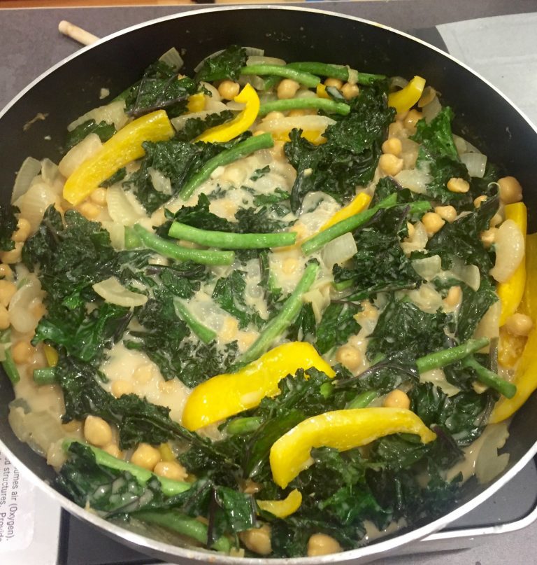 Creamy Chickpea & Kale Stir Fry